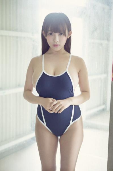 Choáng ngợp với Jun Amaki diện bikini nóng bỏng